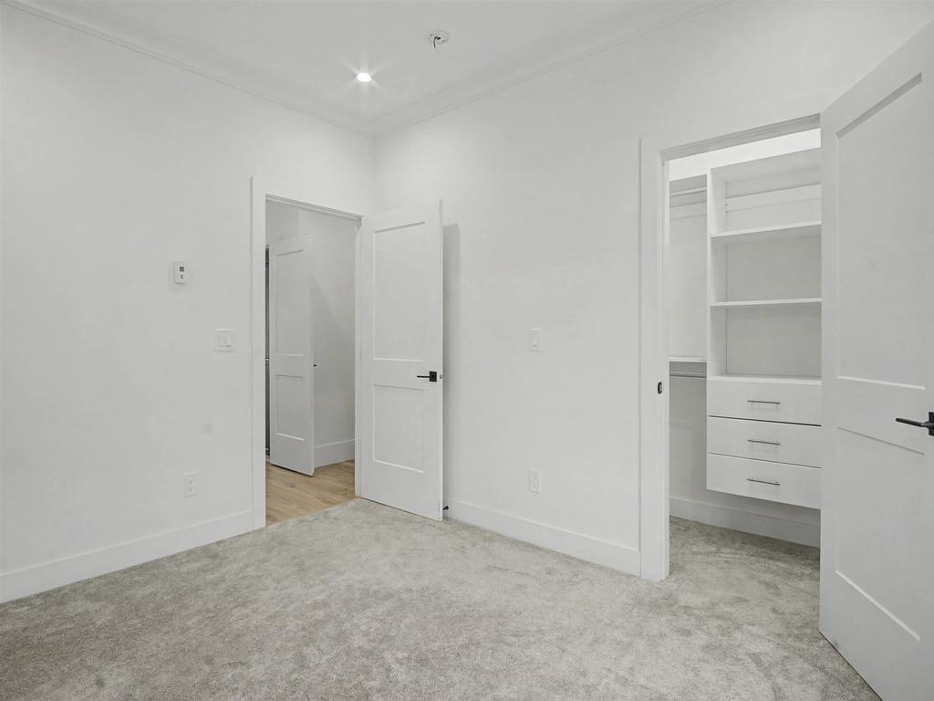 Listing Image for R3097062