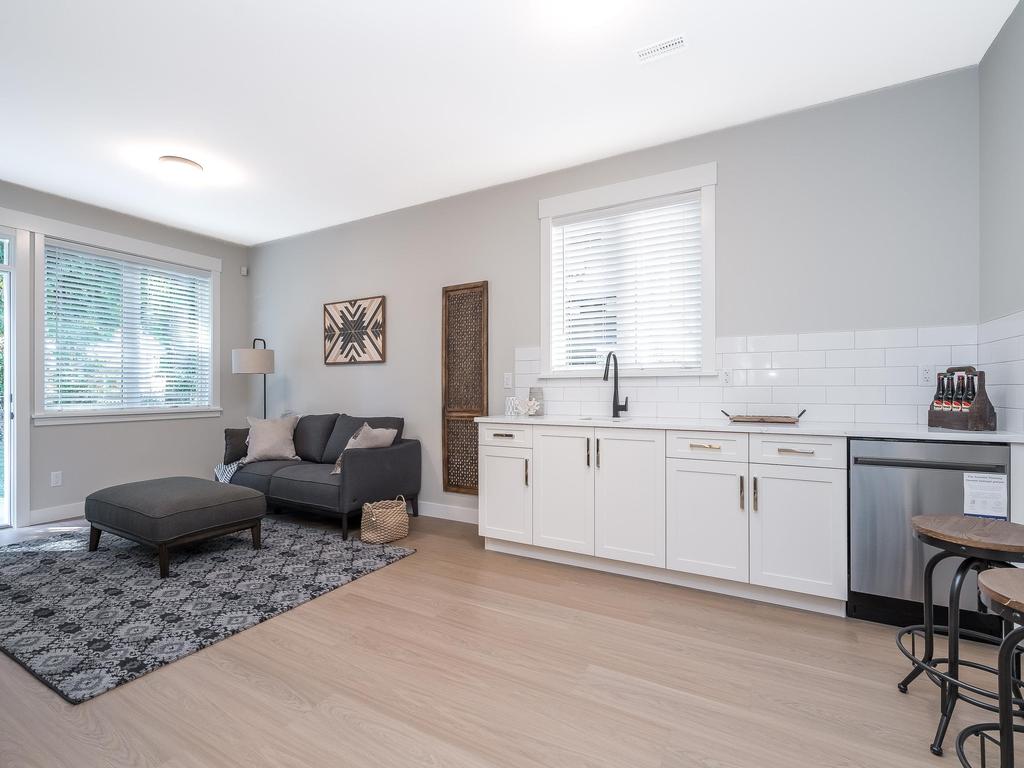 Listing Image for R3097072