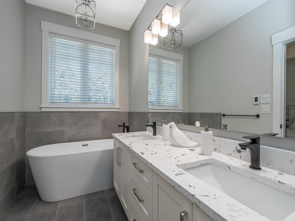 Listing Image for R3097072