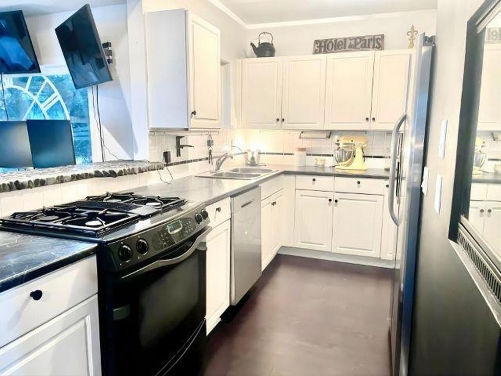 Listing Image for R3097074