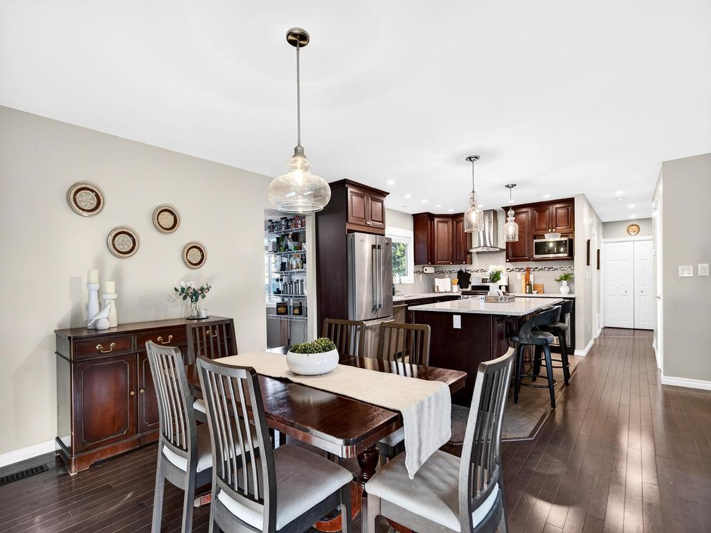 Listing Image for R3097083