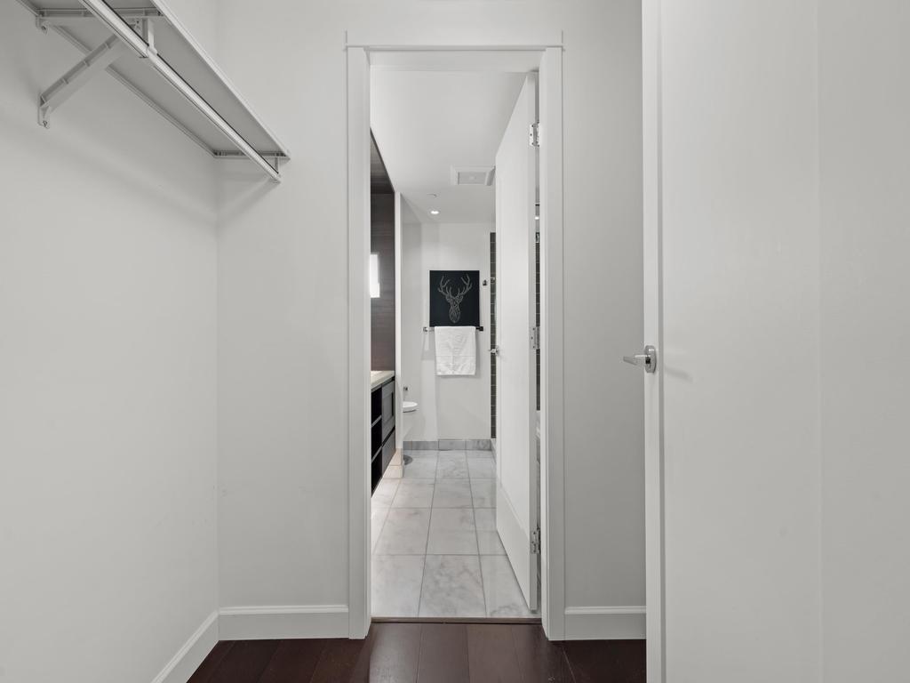 Listing Image for R3097087