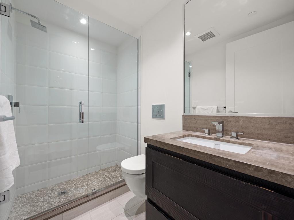 Listing Image for R3097087