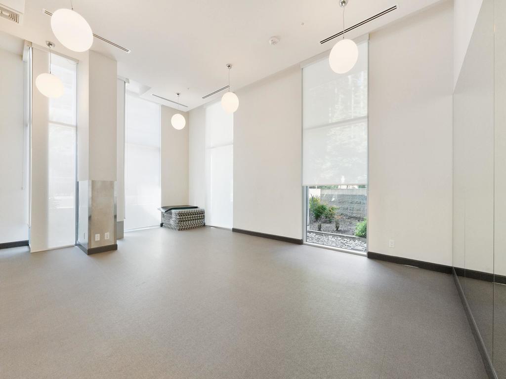 Listing Image for R3097087