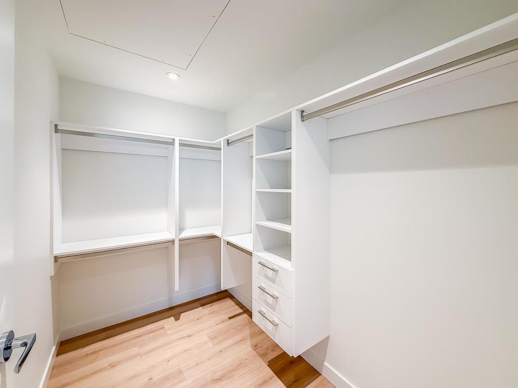 Listing Image for R3097105