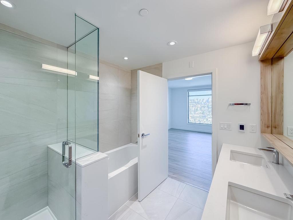 Listing Image for R3097105