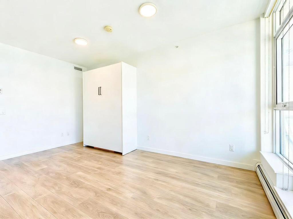 Listing Image for R3097136