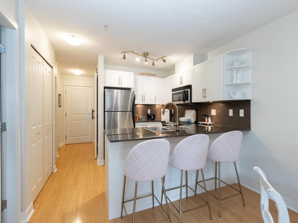 Listing Image for R3097216