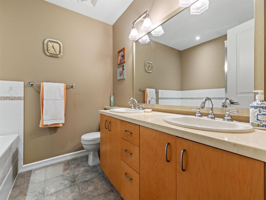 Listing Image for R3097240