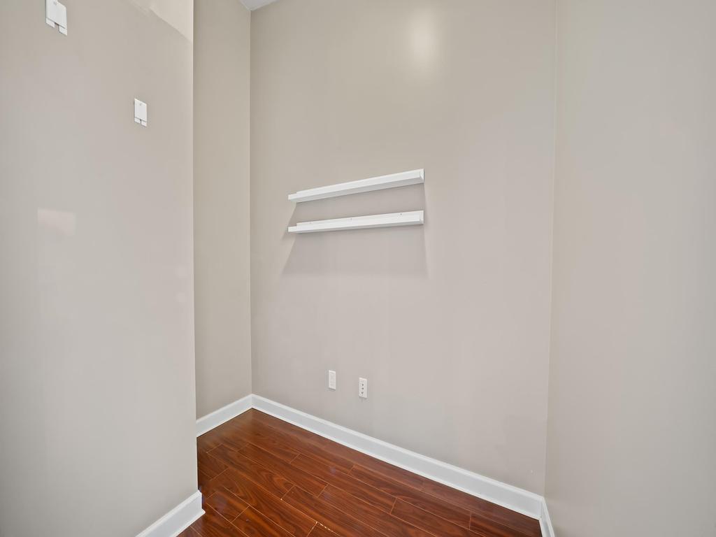 Listing Image for R3097279