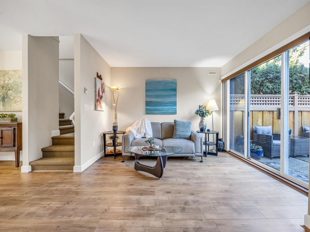 Listing Image for R3097327