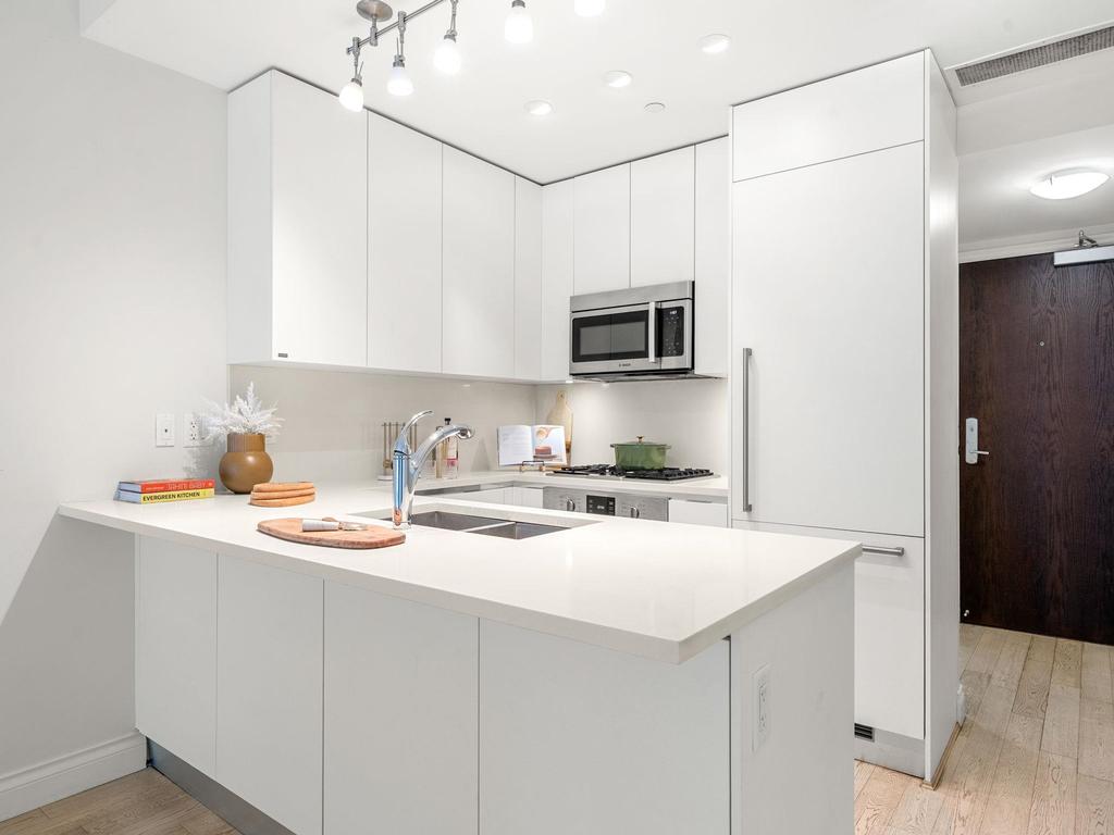 Listing Image for R3097339