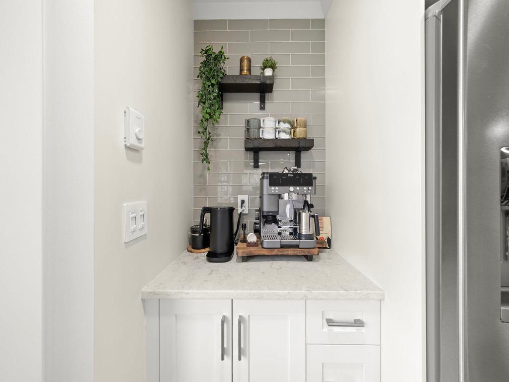 Listing Image for R3097351