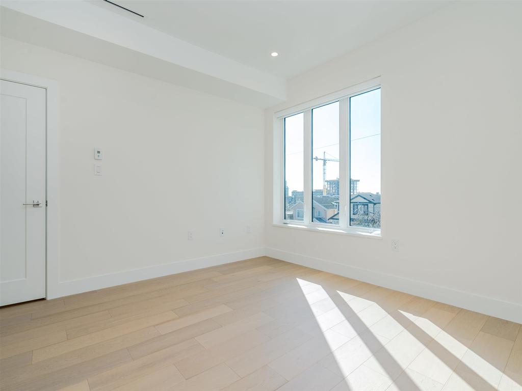 Listing Image for R3097376