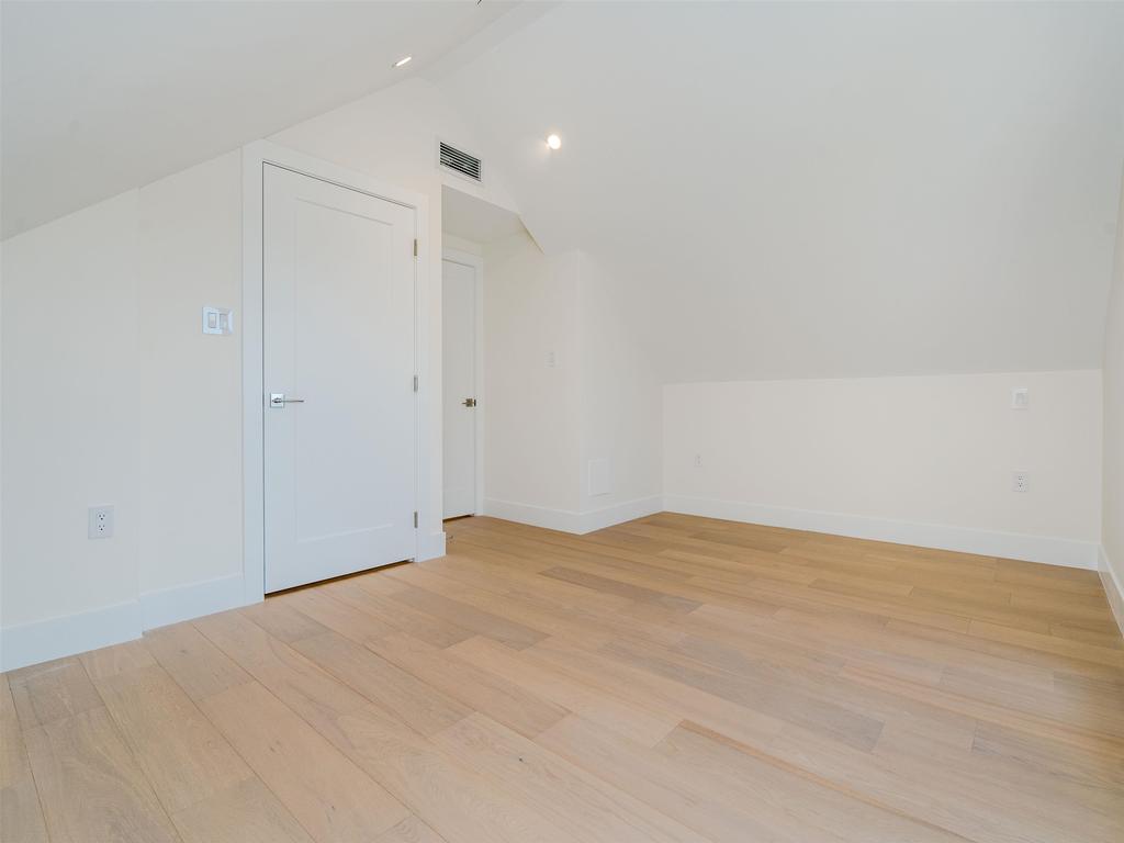 Listing Image for R3097376