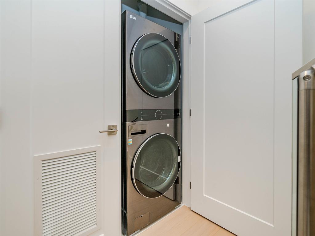 Listing Image for R3097376