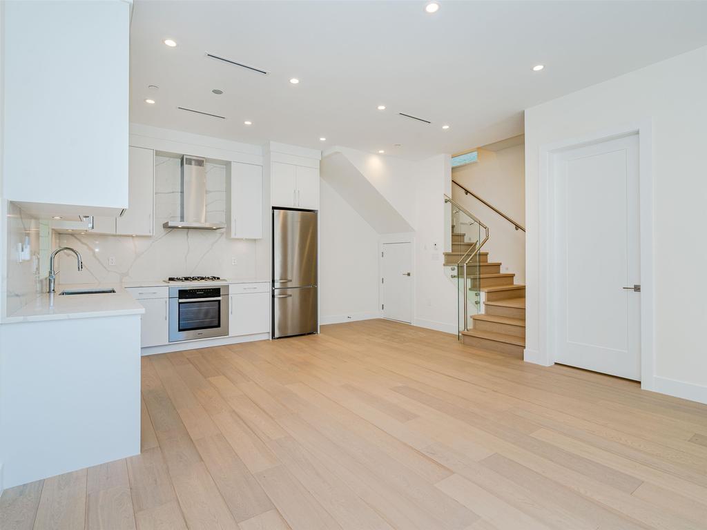 Listing Image for R3097376