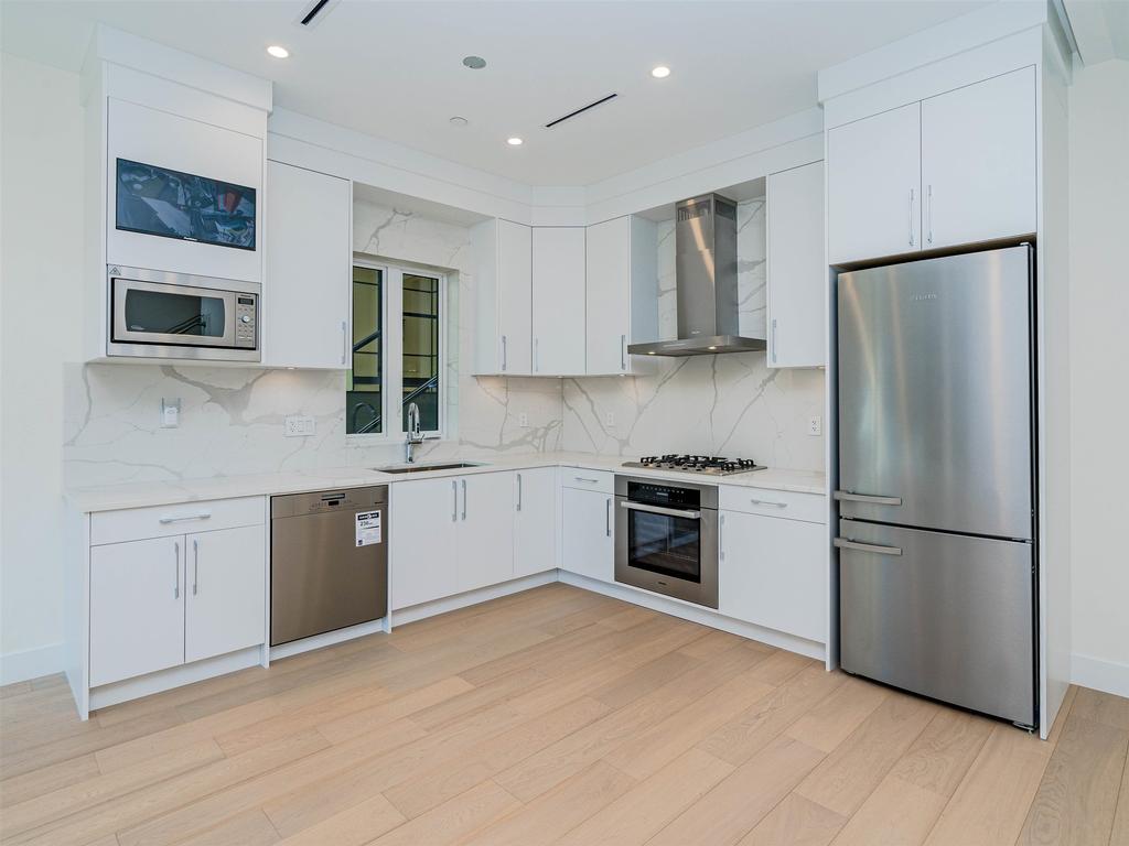 Listing Image for R3097376