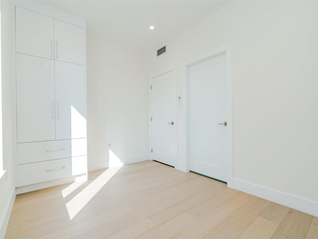 Listing Image for R3097376