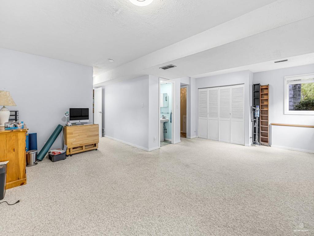 Listing Image for R3097396