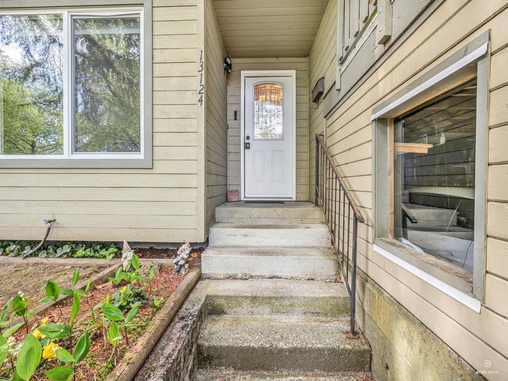 Listing Image for R3097396