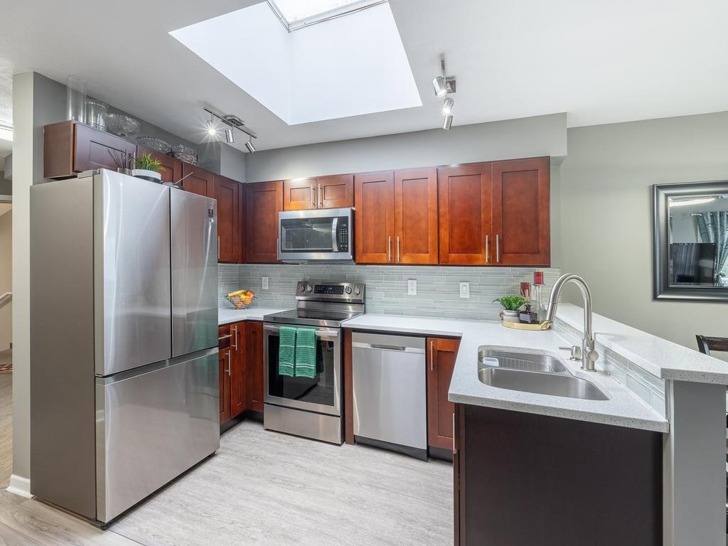 Listing Image for R3097401