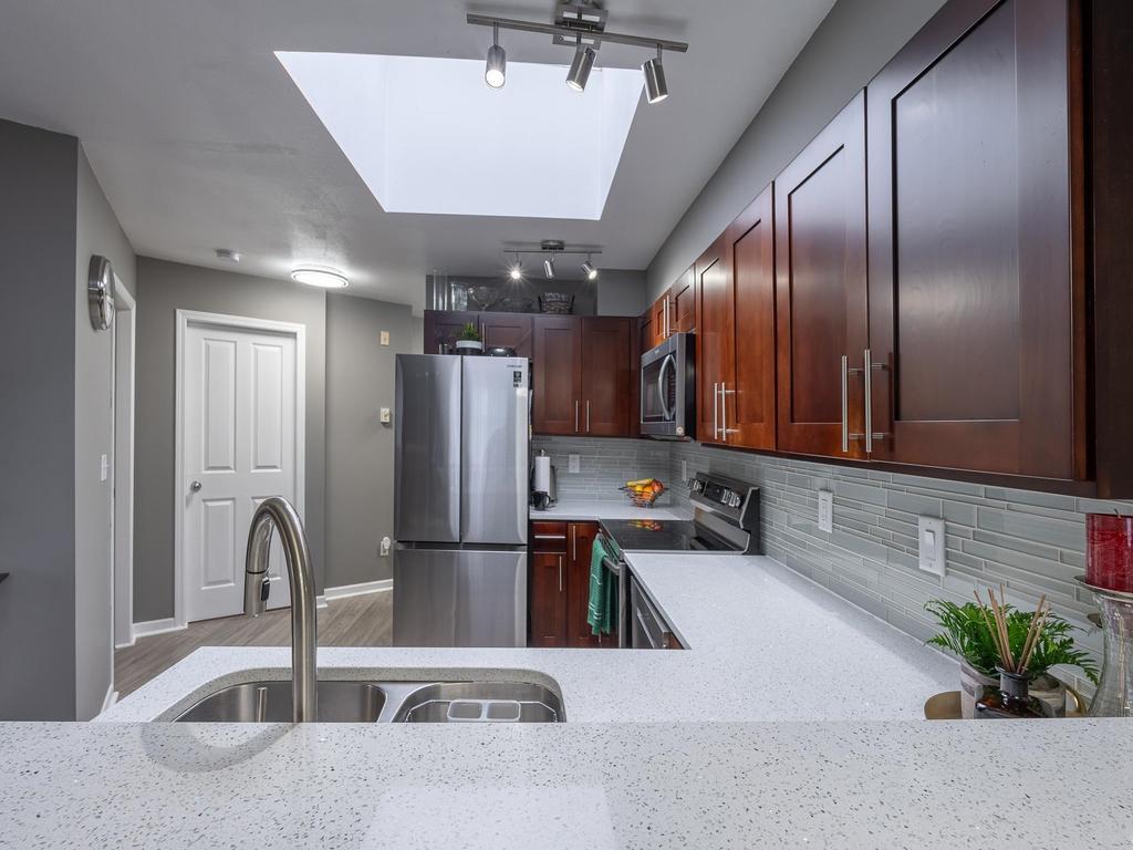 Listing Image for R3097401