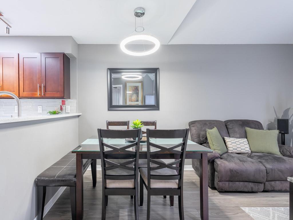 Listing Image for R3097401