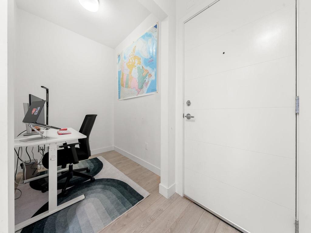 Listing Image for R3097402