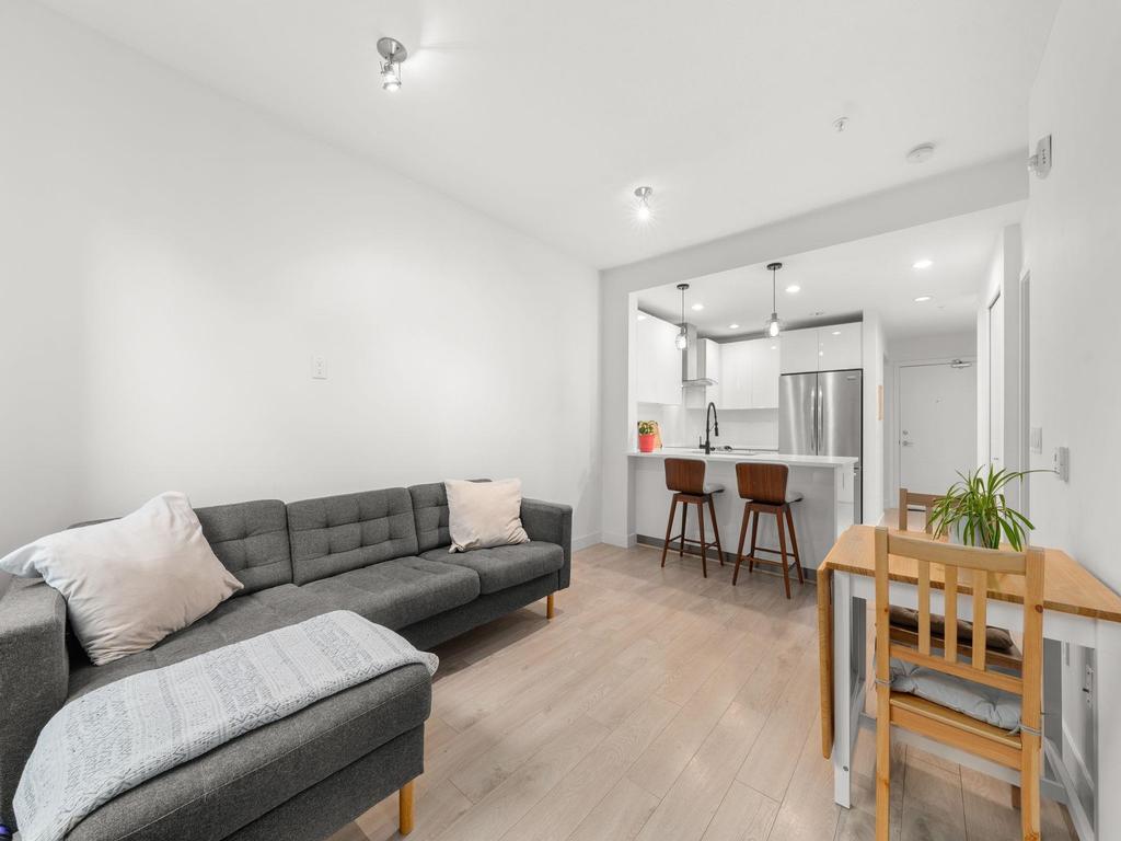 Listing Image for R3097402