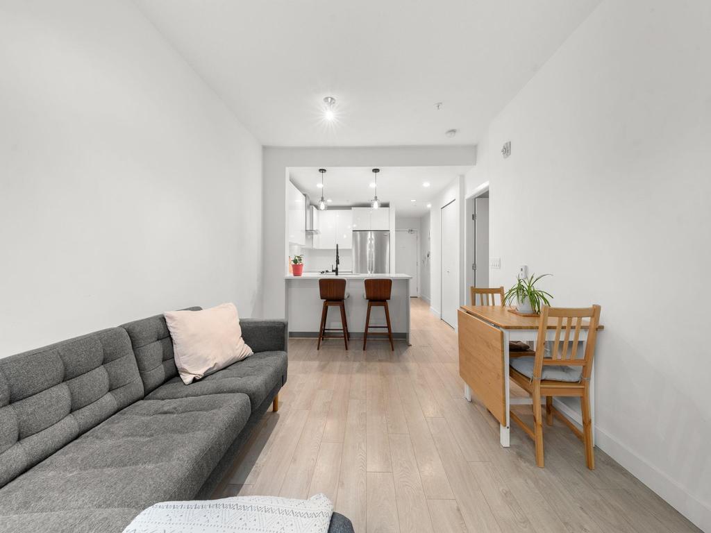 Listing Image for R3097402