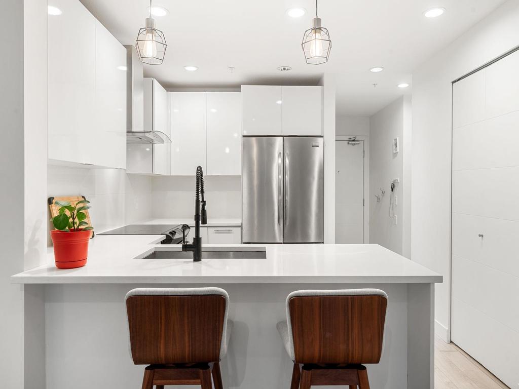 Listing Image for R3097402