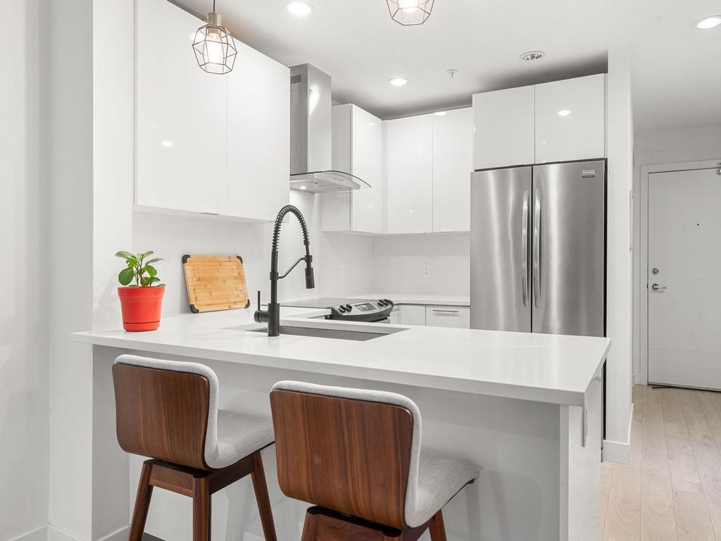 Listing Image for R3097402