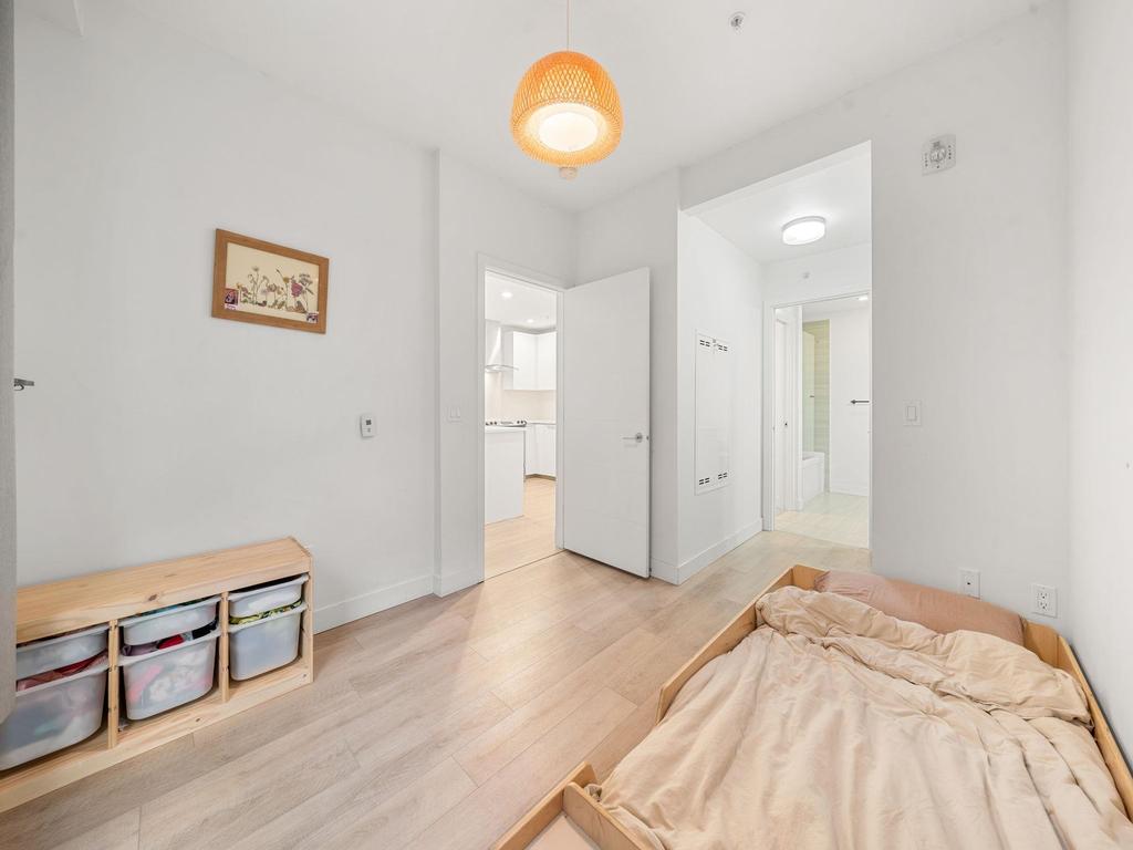 Listing Image for R3097402