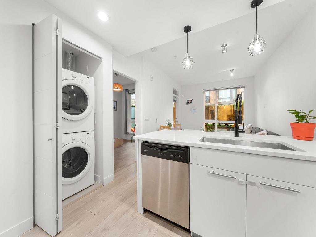 Listing Image for R3097402