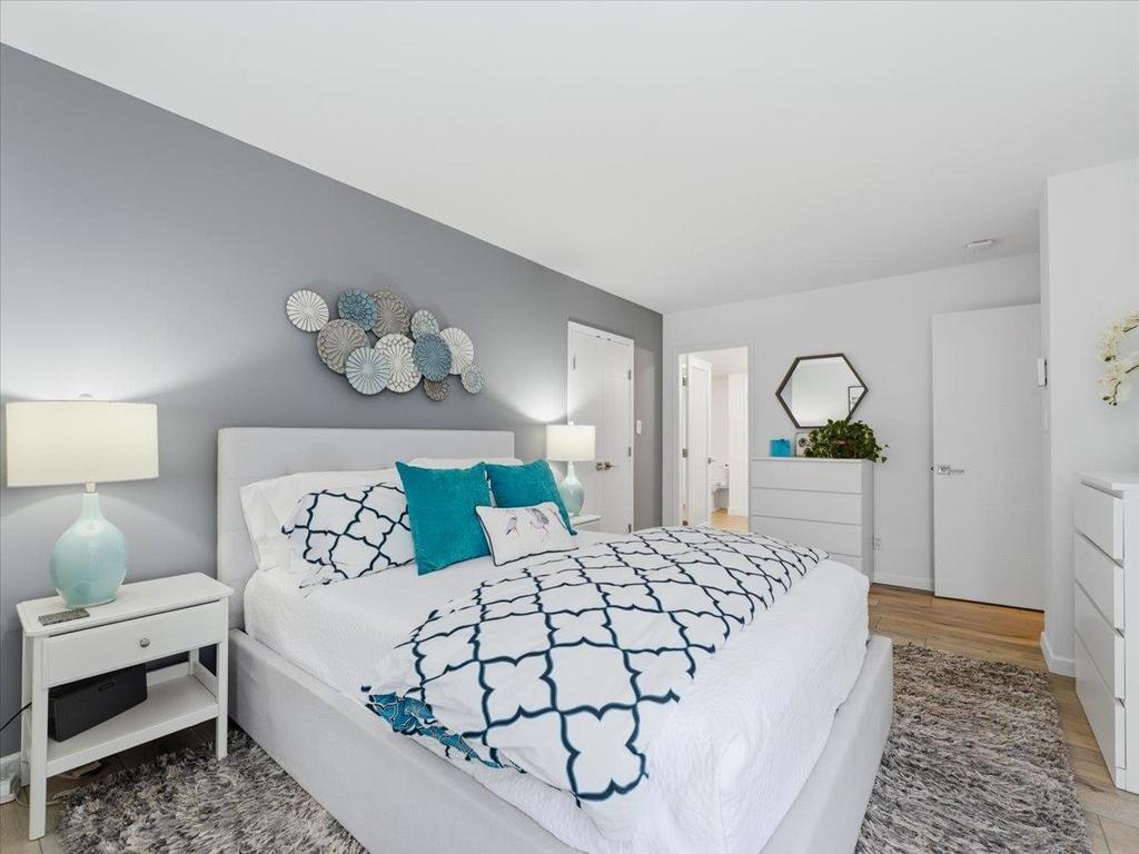 Listing Image for R3097414