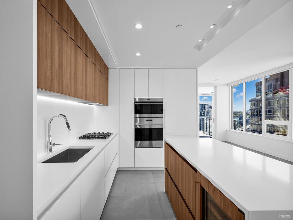 Listing Image for R3097426