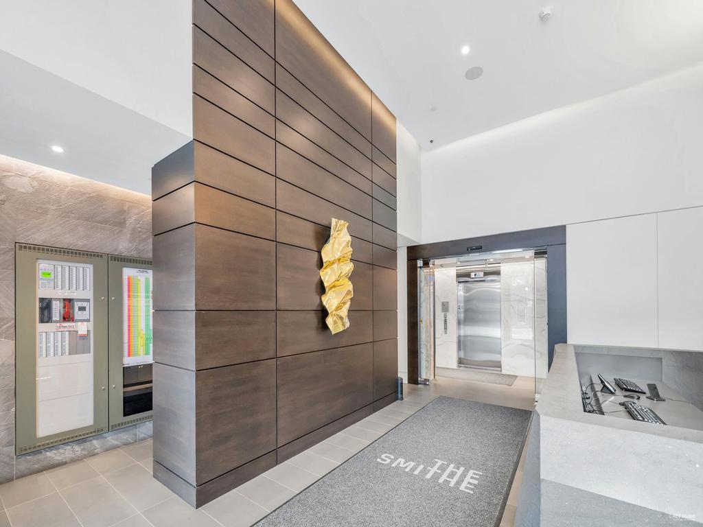 Listing Image for R3097426