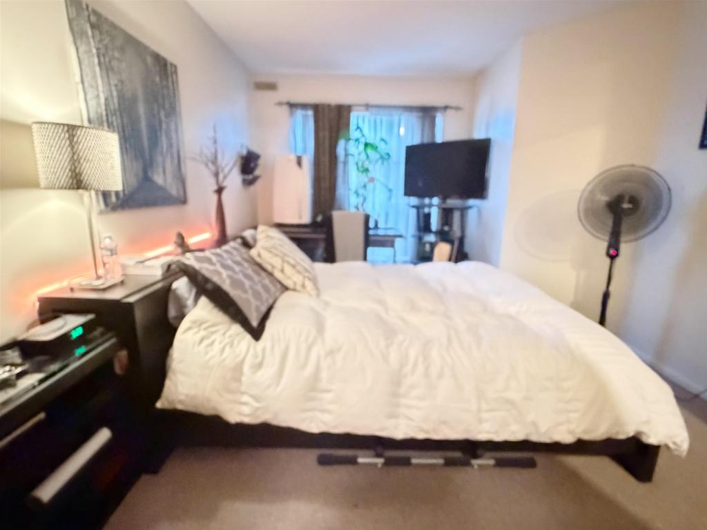 Listing Image for R3097430