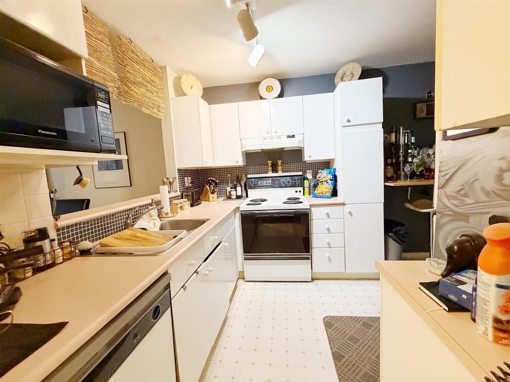 Listing Image for R3097430