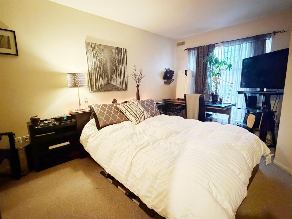 Listing Image for R3097430