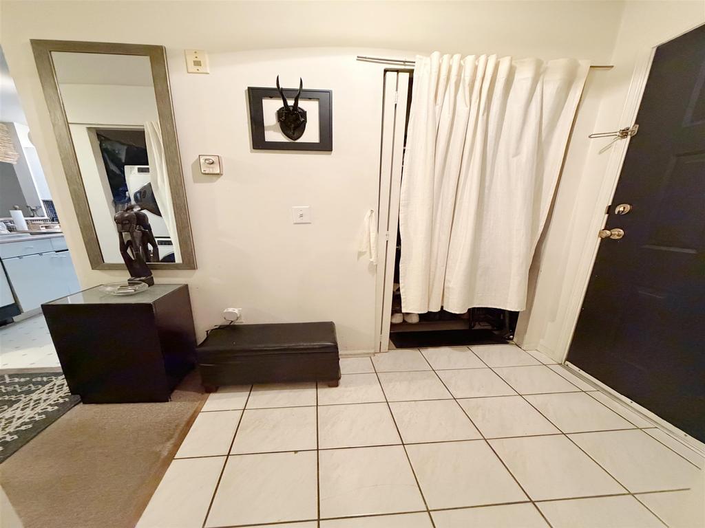 Listing Image for R3097430