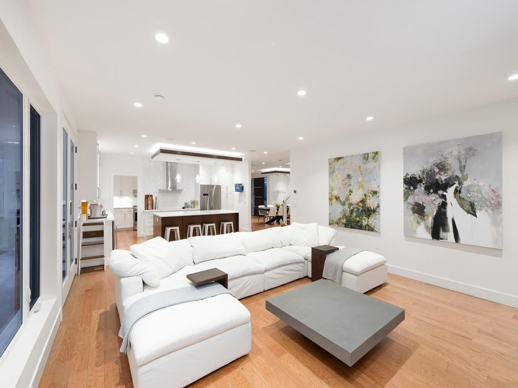 Listing Image for R3097475