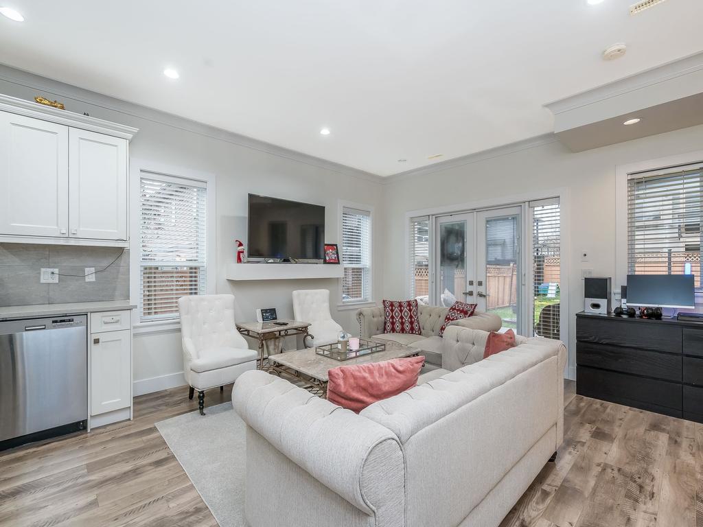 Listing Image for R3097480