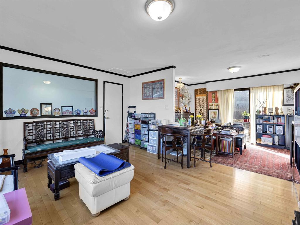 Listing Image for R3097486