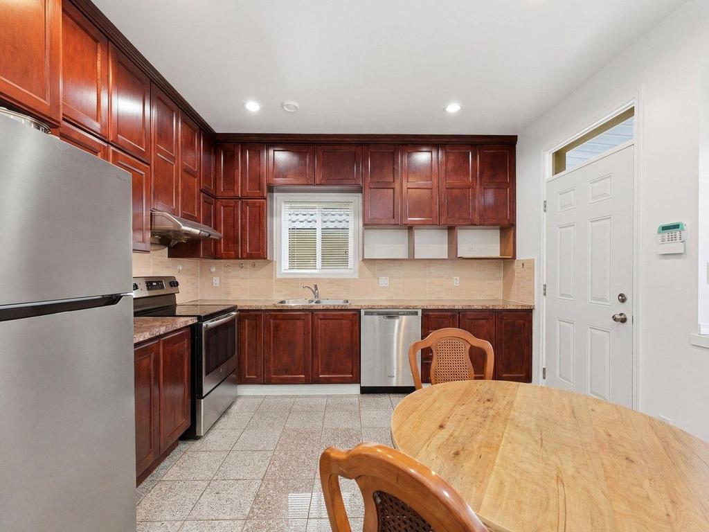 Listing Image for R3097524