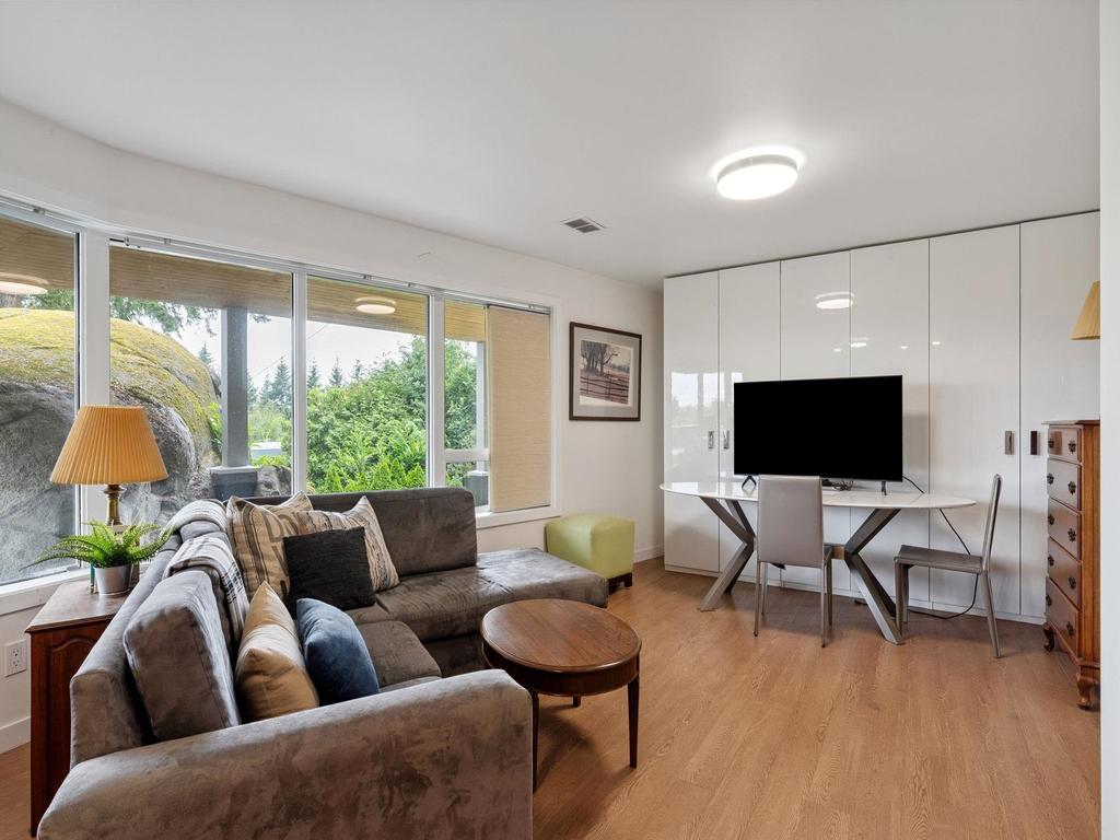 Listing Image for R3097527