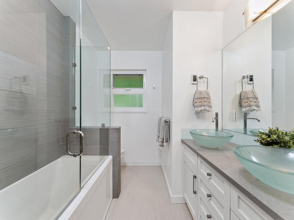 Listing Image for R3097527