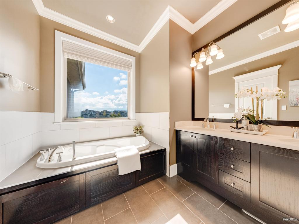 Listing Image for R3097536