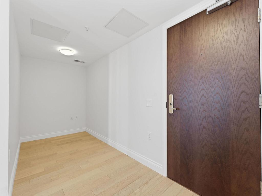 Listing Image for R3097546